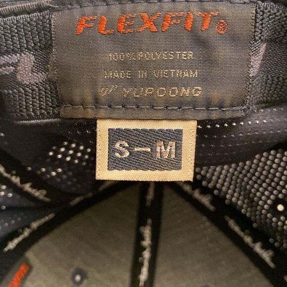 TRAVIS MATHEW Flex Fit Hat Size S to M - Picture 4 of 4